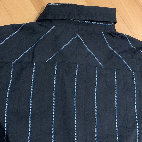 VEUC Le Chateau Button Up Blouse -Black w Blue & Silver Striped Detail - size L - Picture 11 of 14